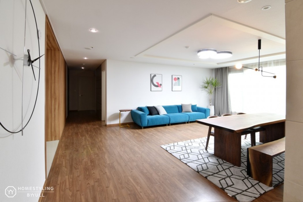 월넛톤으로 기품있고 따뜻하게 채운 46평형 홈스타일링 이미지 2